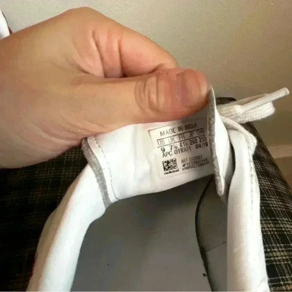 Adidas Stan Smith Women White Red Floral Cherry Blossom Sneakers Shoes Size 7.5 - Picture 4 of 5